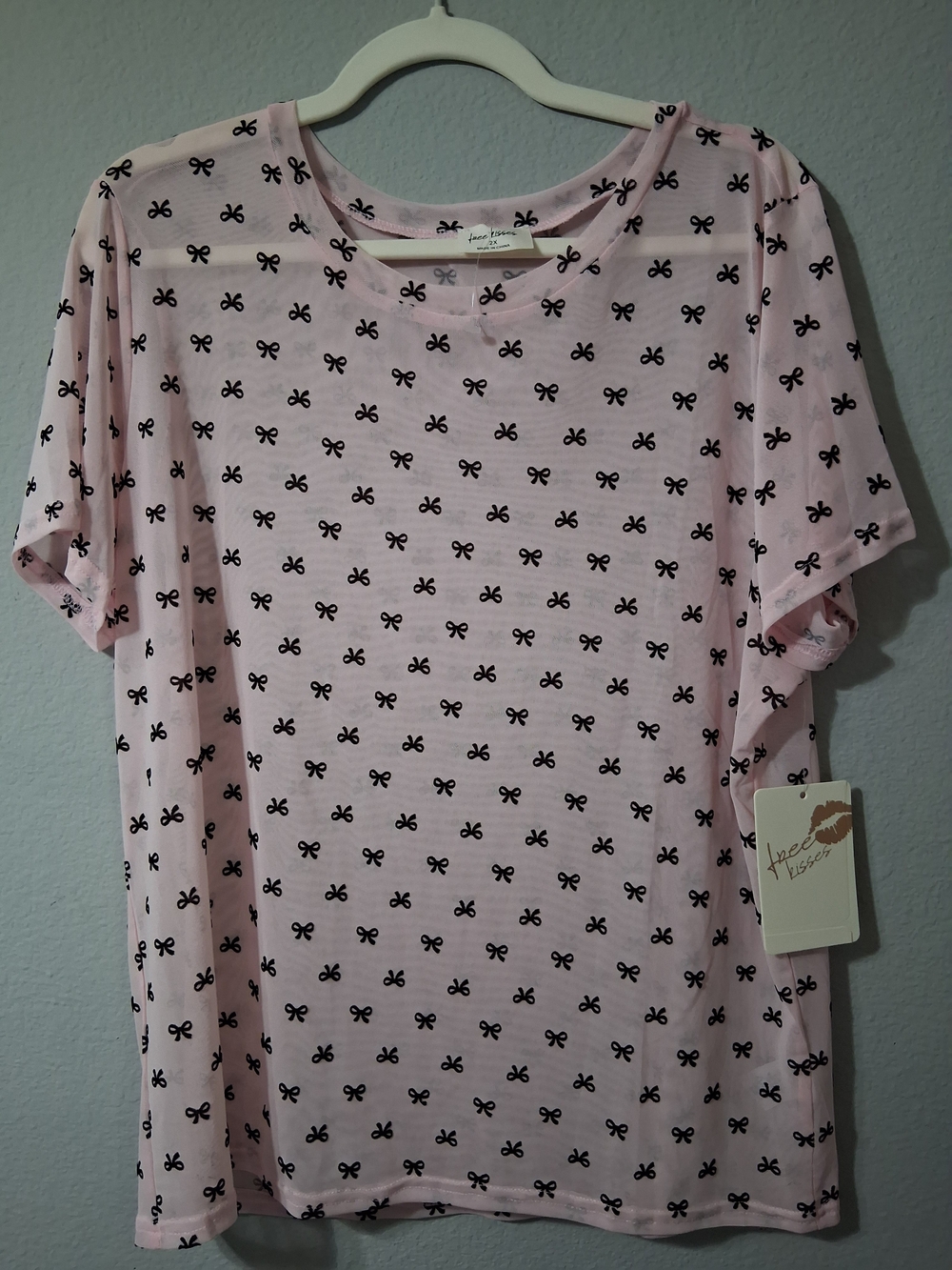 Free Kisses Pink Top with Black Bow Print